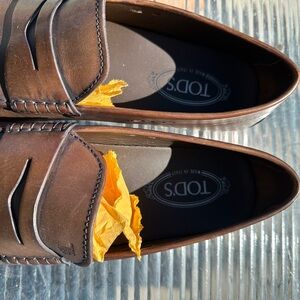 Tod's Brown Leather Loafers with Tassel Detail